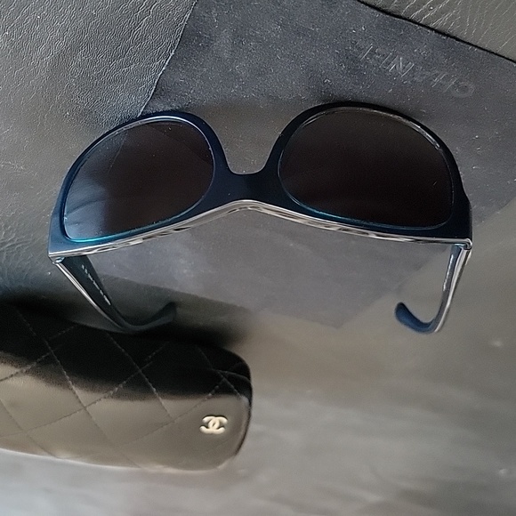 Chanel Sunglasses - Picture 4 of 12